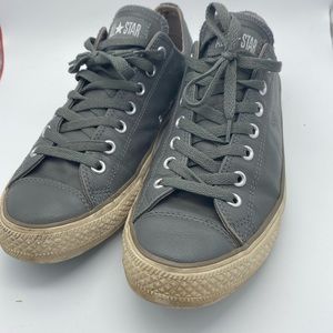 Mens converse Allstars - CLOSING MY CLOSET THURSDAY - grab them now!
